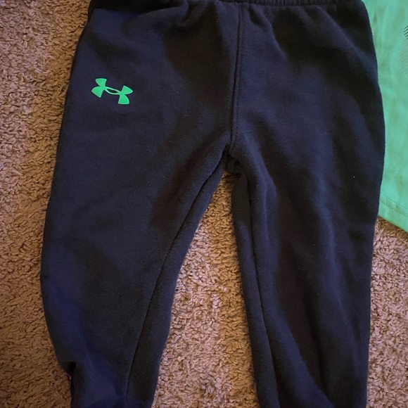 Two piece Under Armour baby boy set 🩶 - Picture 2 of 5